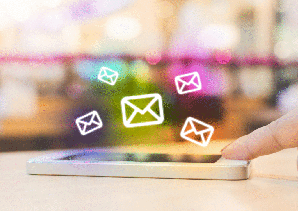 Offre Essentielle Strategycom – Campagnes emailing professionnelles avec séquences claires et design impactant.